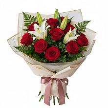 Букет цветов из:  Лилии и Розы #REPLACE_PRED# Элисте