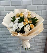 Букет цветов из:  Розы и Хризантемы в Элисте