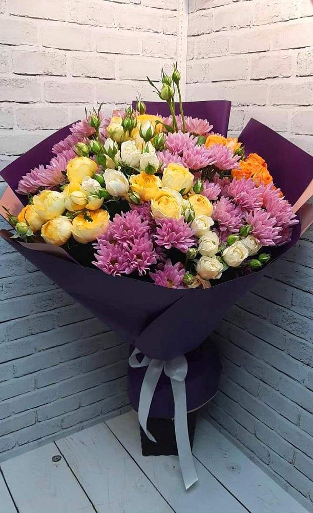 Букет цветов из: Хризантемы и Розы в Элисте