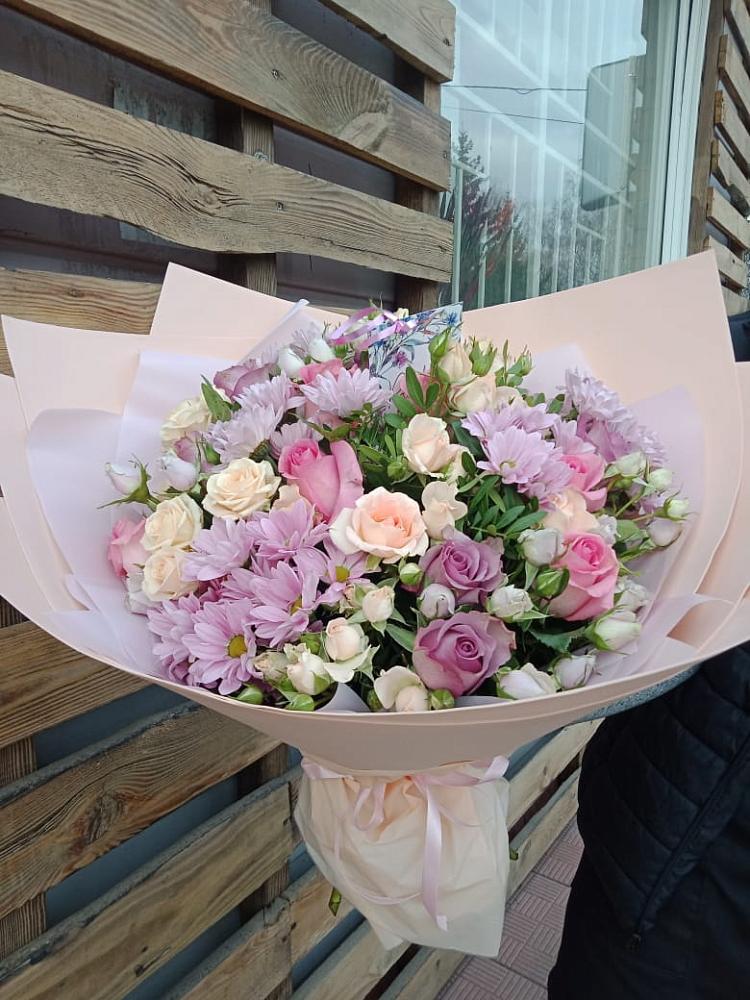 Букет цветов из: Розы и Хризантемы в Элисте