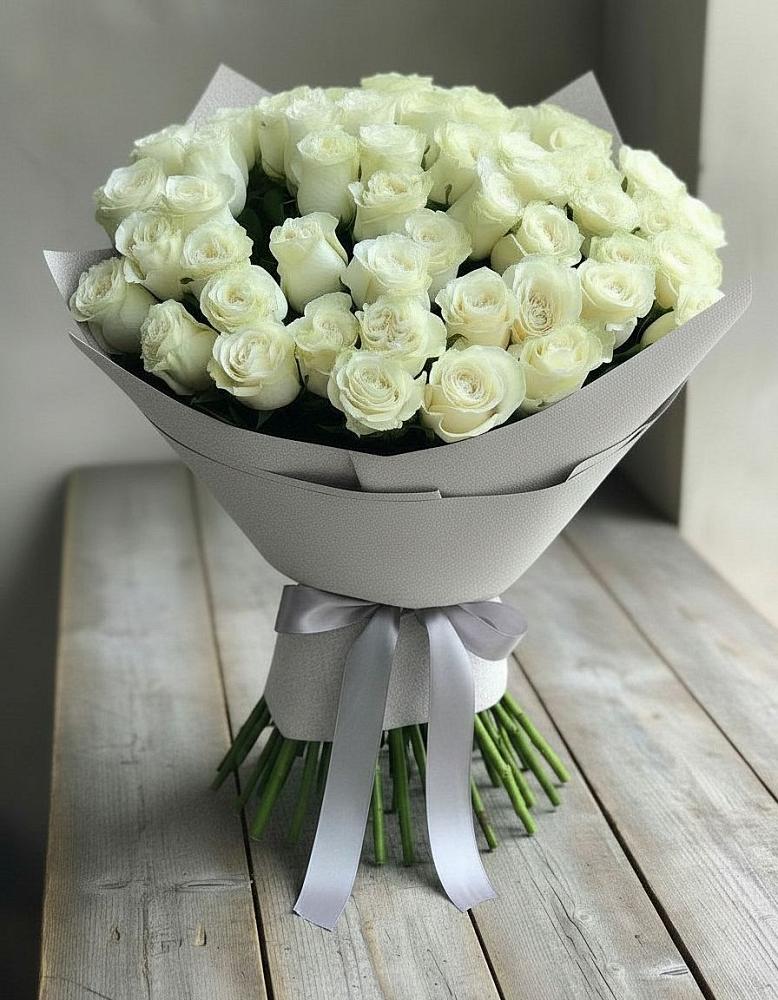 Букет 35 Белых роз в Элисте