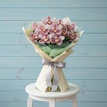 Букет цветов из:  Орхидеи и Розы в Элисте