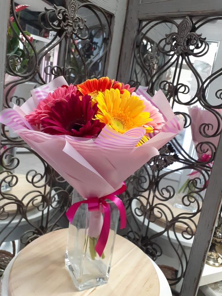 Букет цветов из: Герберы в Элисте