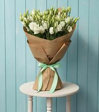 Букет цветов из:  Лизиантусы в Элисте