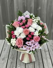 Букет цветов из:  Альстромерии, Гвоздики, Розы и Хризантемы в Элисте