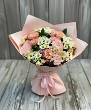 Букет цветов из:  Гвоздики, Розы и Хризантемы в Элисте
