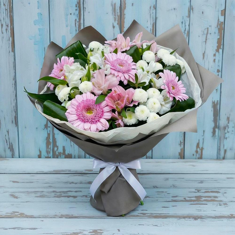Букет цветов из: Герберы, Альстромерии и Хризантемы в Элисте