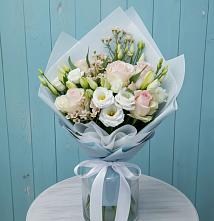 Букет цветов из:  Розы и Лизиантусы #REPLACE_PRED# Элисте